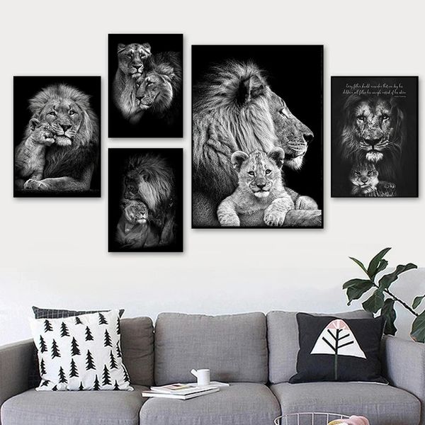 Black White African Lion Family Dipinti Poster Stampa Padre Madre Bambini Face Canvas Wall Art Home Painting Immagini Decorazione Camera da letto Arte estetica Frameless