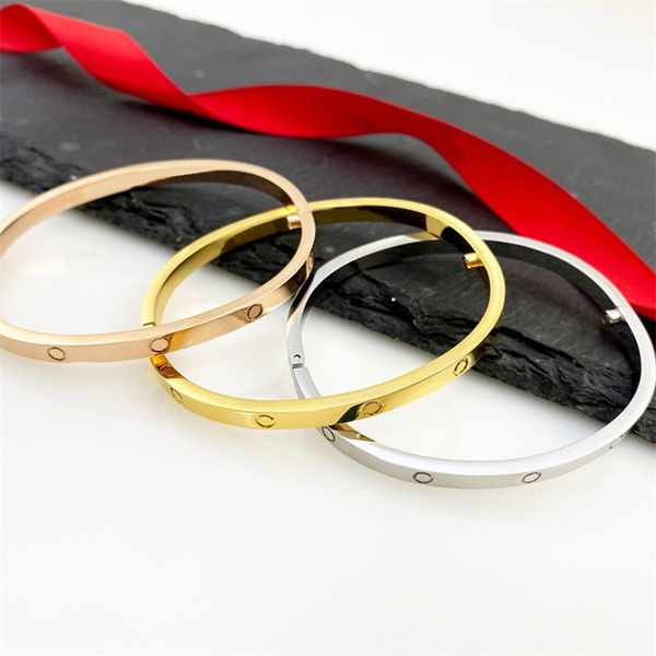 Pulseiras de designer de moda Mulheres Bangle Design de Luxo Jóias Prata Rosa Ouro Pulseira de Aço Inoxidável 3 Cores Presentes de Casamento Mulheres com Saco de Veludo