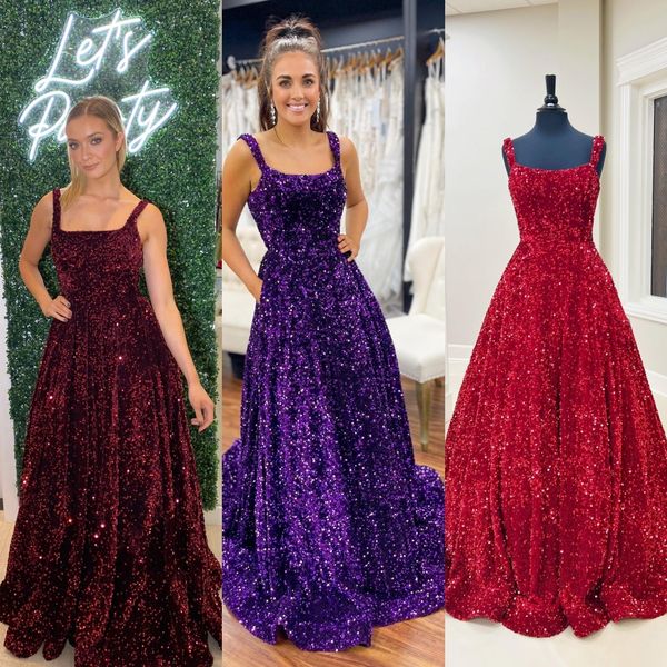 Lila Pailletten-Abschlussballkleid 2k23, A-Linie, U-Ausschnitt, offener Rücken, Schleppe, Met Gala, Damenwettbewerb, Ballkleid, Rot, formeller Abend, Hochzeit, Party, ärmelloses Design, Weinrot