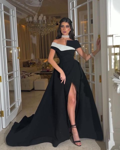 Mutter der Braut Kleider Schwarz -Weiß -Abendkleid langer Schwanz 2022 groß in neuer Größe neu in