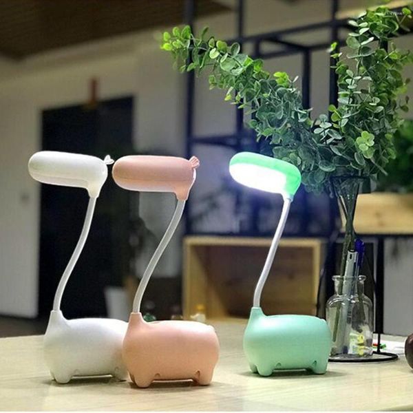 Lâmpadas de mesa LED LED LED Recarregável Leitura Push Butchen Chaveon Cartoon Cute Deer Desk para o quarto