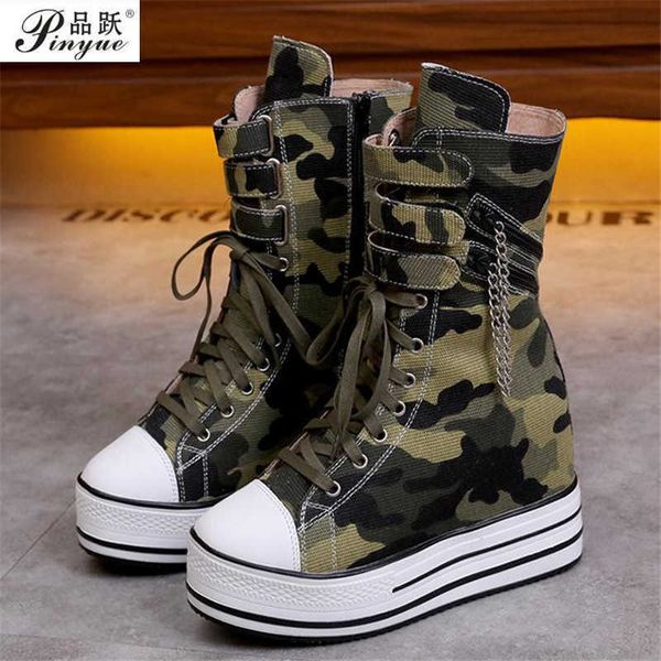 Stivali Brand New Catene Tacchi alti Altezza crescente Nero Camouflage Stile gotico Piattaforma antiscivolo Scarpe da ginnastica casual Scarpe da donna L221018