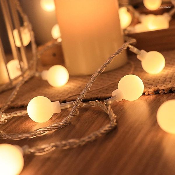 Stringhe LED Ball String Lights Fairy Garland Globe Festoon Wedding Wall Decorazione per feste all'aperto Garden Street Christmas Holiday Light