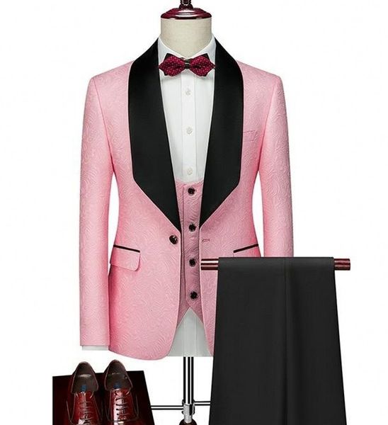 Fashion Pink Butterfly Gacquard Groom Smokings Exmoted Modello tridimensionale Blazer da 3 pezzi abiti da sposa abito da ballo da sposa abiti da ballo Multi-color opzionale