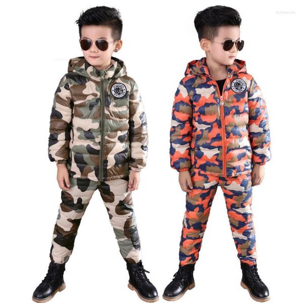 Roupas Conjuntos de Roupas 2022 Terno de traje de menino infantil para menina Winter Casaco de camuflagem de algodão quente inverno Camuflagem calça capuz 2-12y