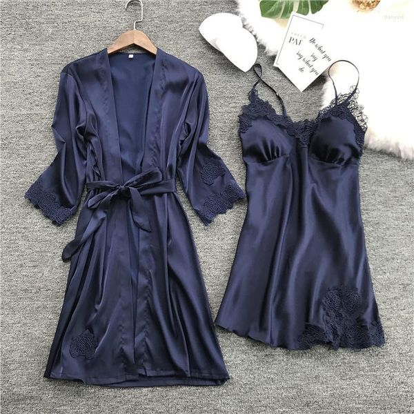 Indumenti da notte da donna Set da 2 pezzi Abito da donna in seta Sexy Accappatoio in raso di pizzo Abbigliamento da notte Abito da casa Kimono femminile Abiti da damigella d'onore Salotto