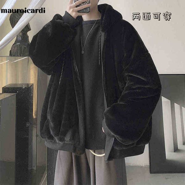 Pelliccia da uomo Faux Mauroicardi Inverno Oversize Nero Caldo Parka spesso con cappuccio interno Manica lunga Moda uomo coreano 2021 Cappotto reversibile T221102