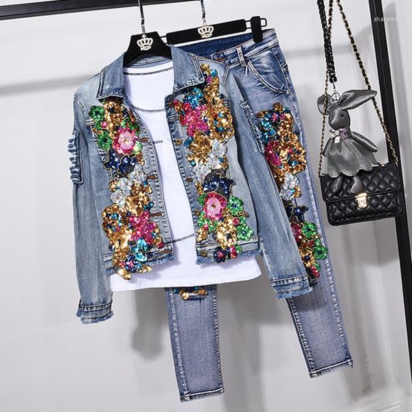 Pantaloni a due pezzi da donna Abito in denim stile europeo Abito alla moda Giacca con paillettes a fiori da donna Jeans corti Set a due pezzi da donna