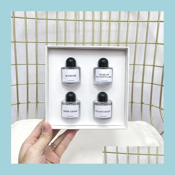 Auto-Lufterfrischer Byredo pro 10 ml x 4-teiliges Set Blanche Rose Of No Mans Land Super Cedar Mojave Ghost 4-in-1-Parfum-Geschenkbox langlebig Dh93D