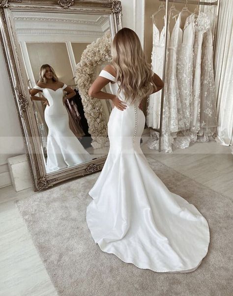 Просто русалка свадебные платья настраивают на плече белое атласное свадебное платье на молнии с пуговицами свадебные платья.