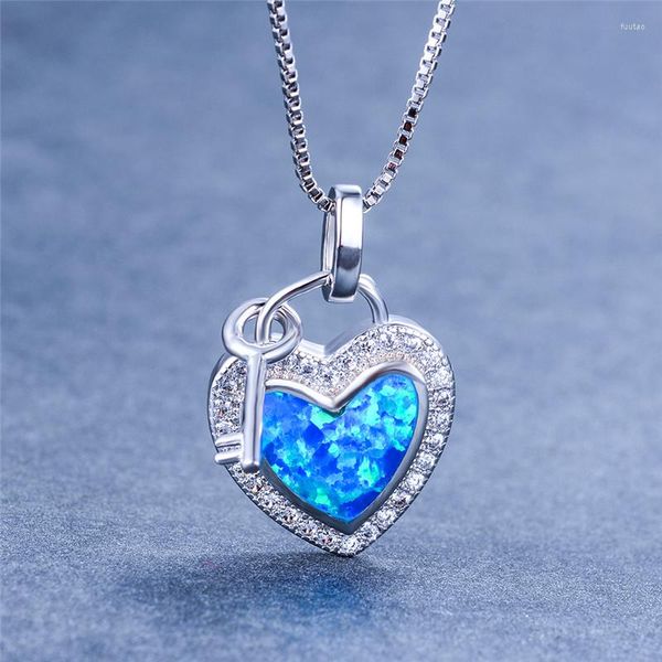 Collane con ciondolo Simpatici pendenti con opale di fuoco blu femminile Collana con chiave a cuore color argento Matrimonio vintage per le donne