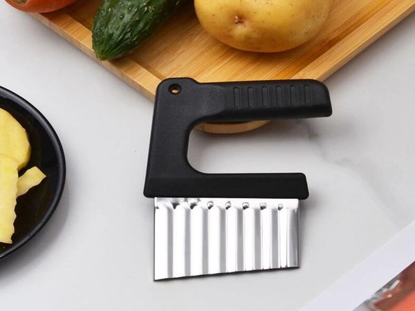 Utensili multiuso per frutta e verdura in acciaio inossidabile Taglierina per patatine fritte in argento Coltello a onde Lama seghettata Forniture da cucina