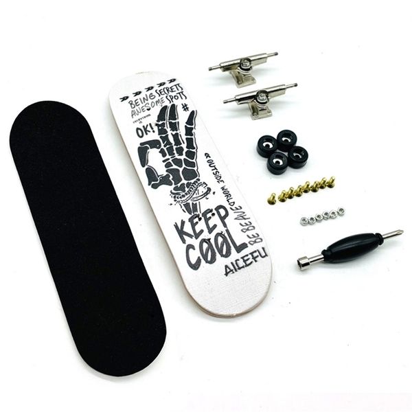 Fingerspielzeug 32mm Griffbrett SkateBoard Holzbrett Spielzeug Professionelle Stents Skate Set Neuheit Kinder Weihnachtsgeschenk 221105