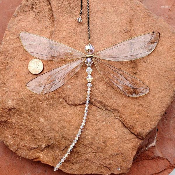Decorações de jardim Dragonfly Crystal Janela pendurada Decor Sun Catcher Metal Wing Transparent Wind Chime para Patio Lawn Wedding Wall