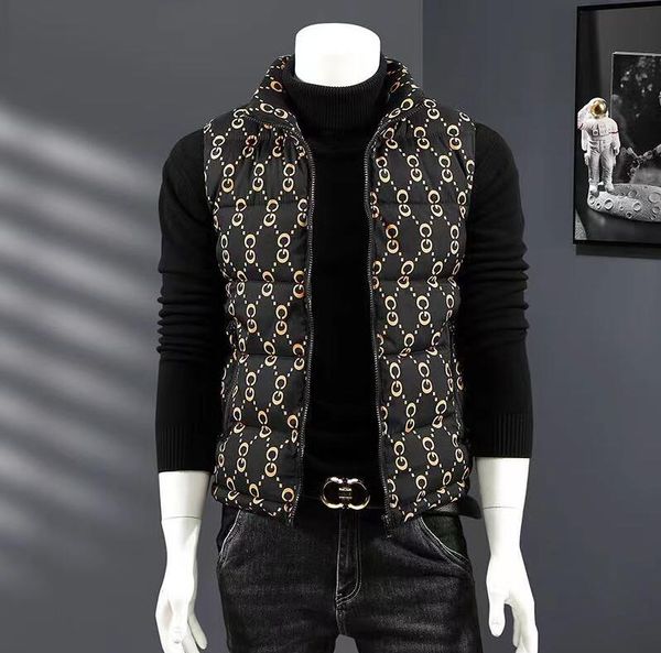 Gilet ispessito da uomo Gilet casual autunno inverno Gilet versione coreana Gilet in cotone di velluto a coste Giacca calda senza maniche