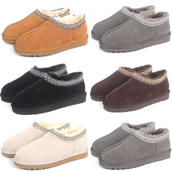 2024 Stivali da neve Pantofole Uomo Donna Botte Classico Castagno Marrone Triplo Nero Beige Stivale Designer Inverno Mantieni caldo Lana Vera pelle Piattaforma Stivaletti per scarpe Pantofola