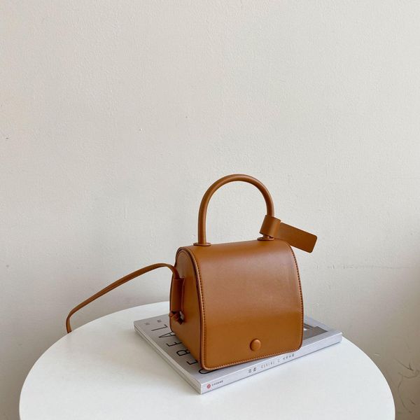Pure color mini box bag HBP simple design cute size handbag white Yellow Brown Flip shoulder bags wallet with Thin belt