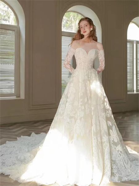 Abito da sposa francese in pizzo vintage fuori spalla spalla da sposa coda rimorchiata di lusso HB0188