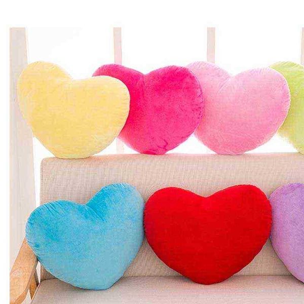 Amore cuscino peluche coccole divano schienale scuola materna decorazione della stanza regalo di San Valentino coppia matrimonio regalo a forma di cuore J220729