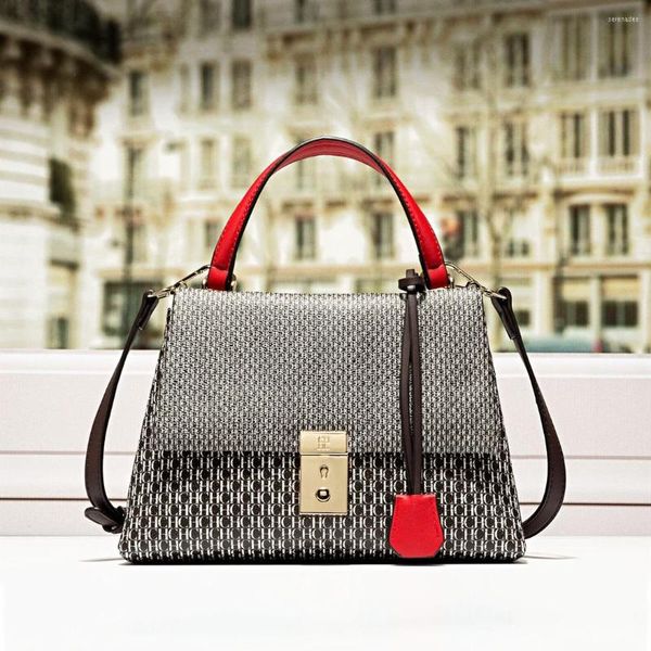 Borse da sera Borsa da donna e borsette Charm Ladies Saddle 2023 Pelle Mini fibbia in metallo Messenger Bolsa