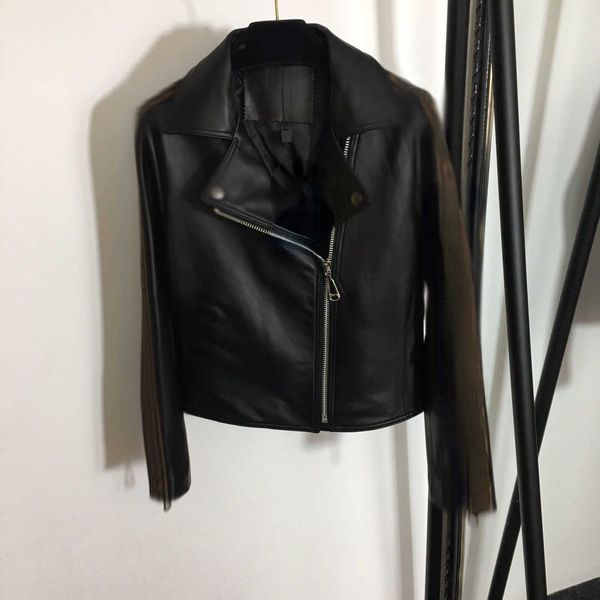 Brand Jackets feminino Autumn e inverno 2022 New Letter Collar Slave Longa Casa de couro Motocicleta Tamanho M-xxl