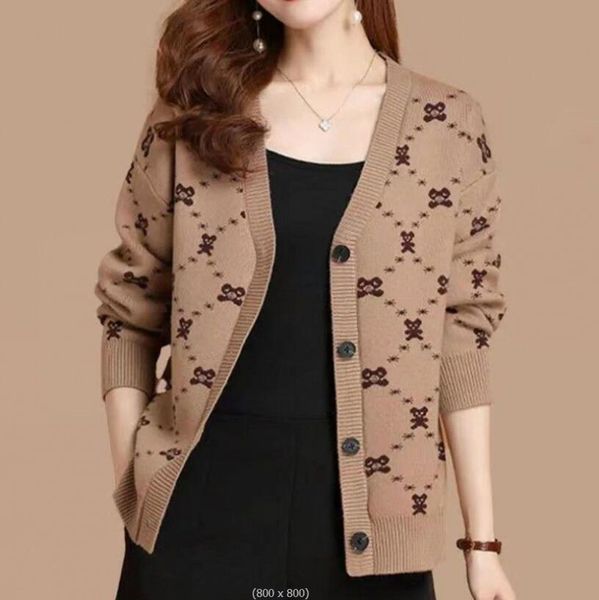 Moda Donna Maglioni lavorati a maglia Autunno Inverno Tutto-fiammifero con scollo a V Caldo allentato Bottone femminile Cardigan Maglioni casual Cappotto 2022