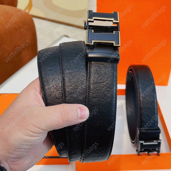 Высококачественный кожаный ремень Модные ремни с пряжкой Женские черные дизайнерские металлические пряжки Мужские деловые повседневные оптом с коробкой