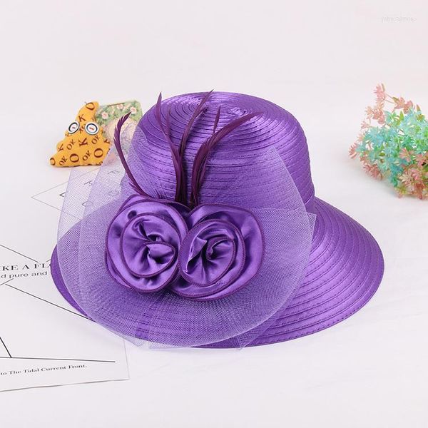 Copricapo 2022 Cappelli da sposa reali per donna Accessori per capelli da sera eleganti Cappellino con fiori fatti a mano Cappello con piume di fiori