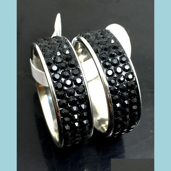 Com pedras laterais por atacado 50pcs de zircão preto Rheinstone 316l Rings de aço inoxidável Banda de moda Jóia Lady Mulheres Menino Dinho Ring Dh8cl