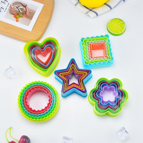 Stampi da forno 5 pezzi Stampo per biscotti Love Circle Star Rotondo Quadrato Frutta tagliata Decorazione da cucina Figure geometriche Set di strumenti per biscotti per torta