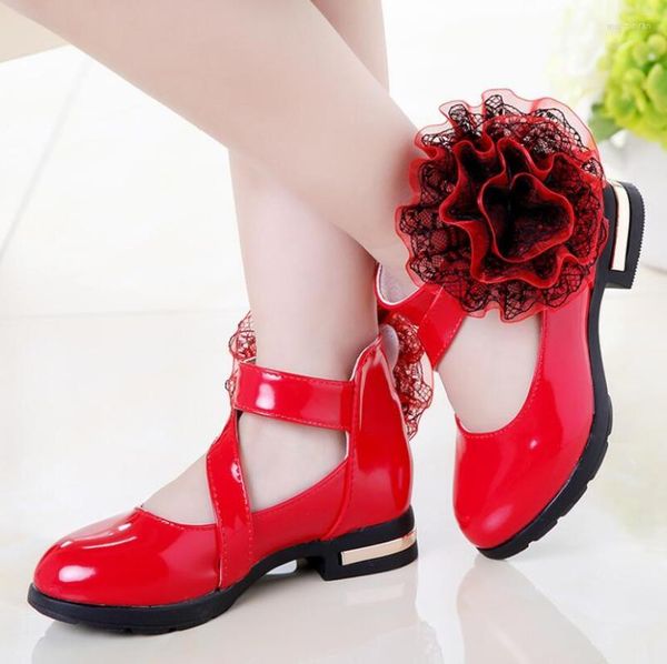 Scarpe piatte per bambini in pelle per ragazze tacco alto principessa coreana fiore moda bambini abito da festa ballo di nozze