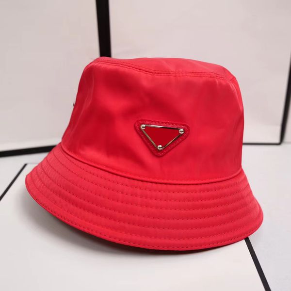 дизайнерский капот женский casquette роскошные шляпы-ведра красный черный перевернутые треугольные буквы мужская шапочка зимняя шапка повседневная дизайнеры His-and-Hers бейсбольная кепка