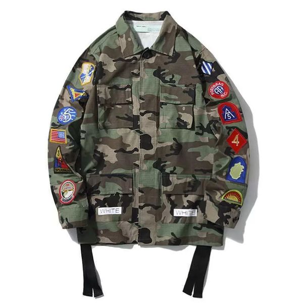 Männer Mode Jacke Luxus Designer Graffiti Hip Hop Reihe Kleidung Camouflage Oberbekleidung Stickerei Medaille Werkzeug Frauen Mantel