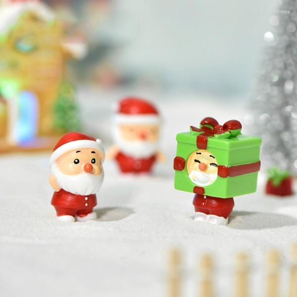 Decorazioni natalizie Paesaggio in miniatura di Babbo Natale Paesaggio innevato Ornamento Coppia Maiale Gingerbread Man Mestieri in resina Cute Room Desktop Decor Gift