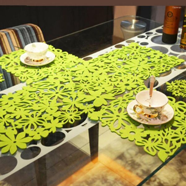 Tapetes de mesa Laser Cut Flower Design Felt Placemats Coasters Dinner de cozinha Arte linda Copa oca