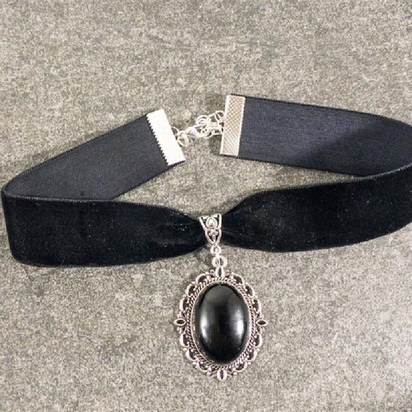 Choker Goth Black Agate Velvet Fashion Bijoux Femmes Gift Pagan Wiccan Médiéval Magnifique Witch Pendant Pending Statement Collier Collier