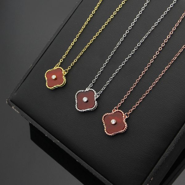 colares com pingente jóias de luxo cjewelers carta VC Broca única colar de fritillary de quatro folhas com correntes de textura de ouro com embalagem original