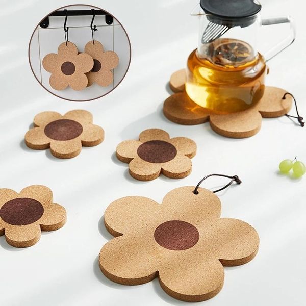 Cork Forma da flor da montanha -russa Copa da almofada de calor Isolamento Hot Pot Pote Tabel de jantar Placemat Cafe Caneca Acessórios de cozinha RRC382