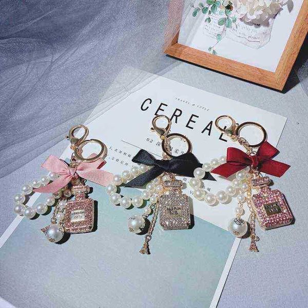 Chaveiros criativos de moda criativa diamante perfume garrafa de charme de chaveiro coreano de moda bowchain tridimensional Keychain de bolsa de pérolas T220909