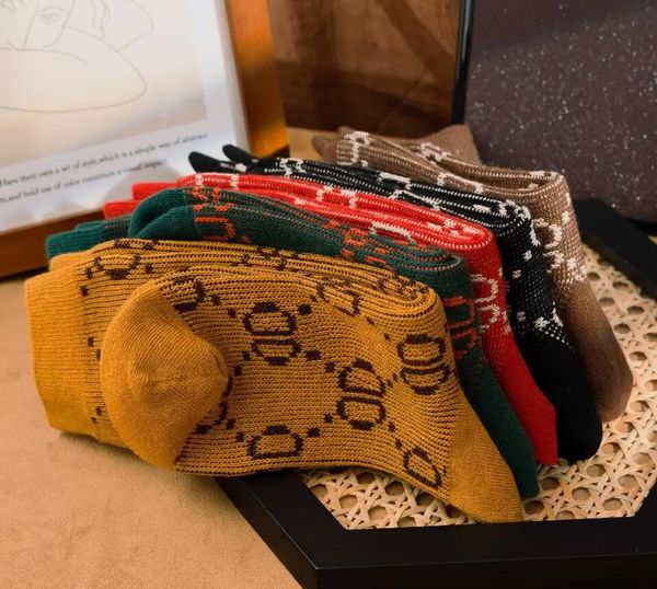 Designer-Socken für Herren und Damen, 5 Luxus-Sportarten, vier Jahreszeiten, Buchstabendruck, Marke, Baumwolle, Herren, Damen, beliebt für den Winter