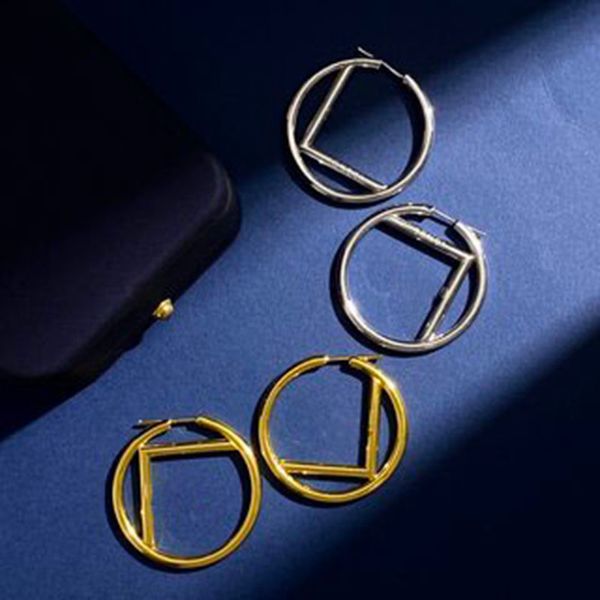Brincos de argola de círculo de círculo de grande círculo de garanhões de orelhas de charme designers de jóias Luxurys joias de joias de festa de festa de ouro prateado.