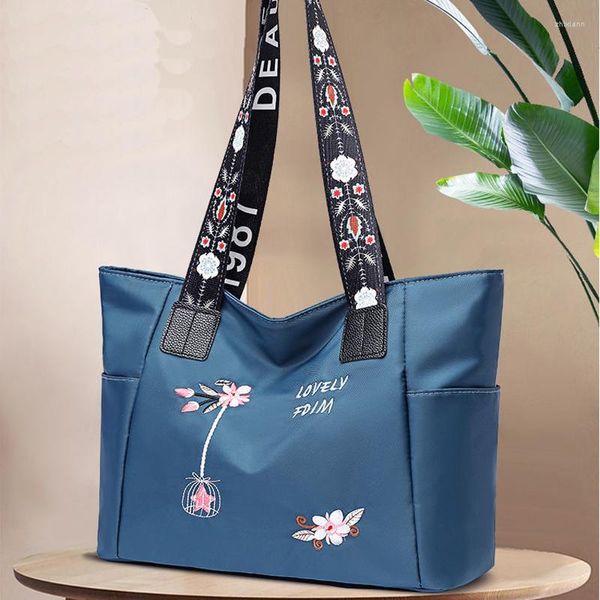 Bolsas de noite Bordado Padrão de Bordado de Mãe Mulher Mão Oxford Shopper Tote Saco Designer Bola casual para mulher