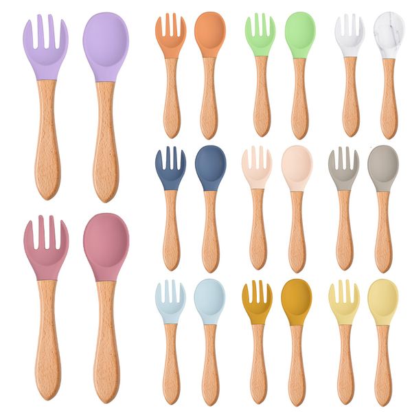 Tazze di piatti utensili BPA FORCHIO SPOON SILICONE BASCHI FREE SET CONSOGLIO CSOGLIO DI NABIE SPIGANZA PERCHIO PERCHI