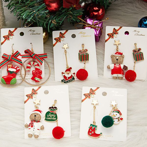 Stud Design Orecchini asimmetrici per le donne Trendy Bijoux Albero di Natale Orso bruno Pupazzo di neve Babbo Natale Pendientes Regali di Natale 221119