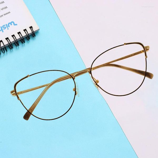 Sonnenbrillenrahmen 2022 Verkauf Vintage Cateye Metall Optische Gläser Klare Linse Frauen Bunte Brillenrahmen MT03665