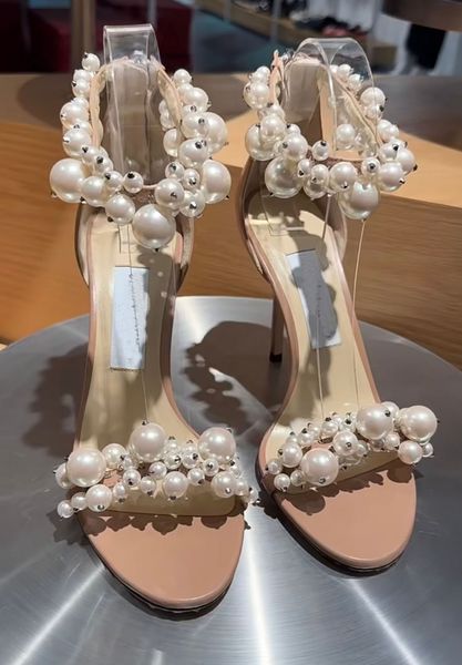 Famosi sandali maisel estivi scarpe bianche perle bianche abbellite da donna abbellite da donna designer di tacchi da sposa Lady Elegant Pumps EU35-43