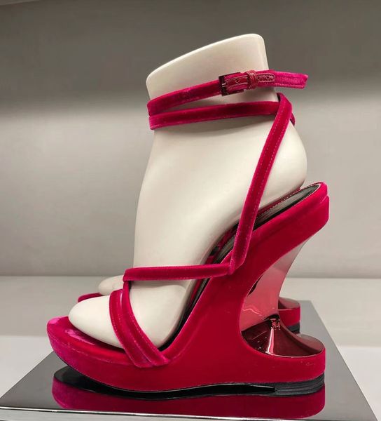 Novo luxo de luxo de luto de luxo de luxo de mulher plataforma super altíssima semana de calcanhar moda roma sandal verão punway party sapatos mulheres