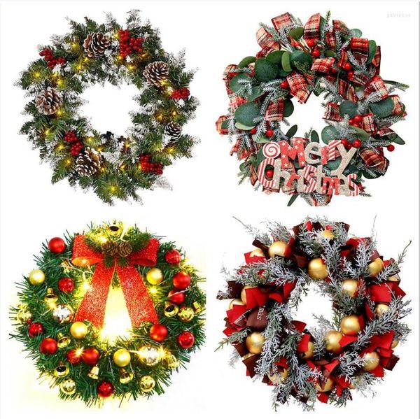 Flores decorativas 2022 Christmas Garland Wreath Pinecone Decorações para residências de festas de Natal pendurado decoração de cabide do ornamento