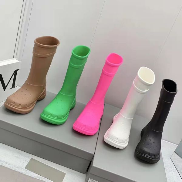 Designer de luxo Botas de chuva cruzadas de borracha Cabeça redonda à prova d'água Croc Boot Knight High Plataforma Big Cabeça Gréia de Bottom grossa Botas não deslizantes 35-43