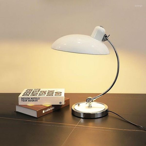 Masa lambaları Yatak odası çalışma masası için minimalist yaratıcı tasarımcı okuma nordic ışık lüks ins başucu lambası